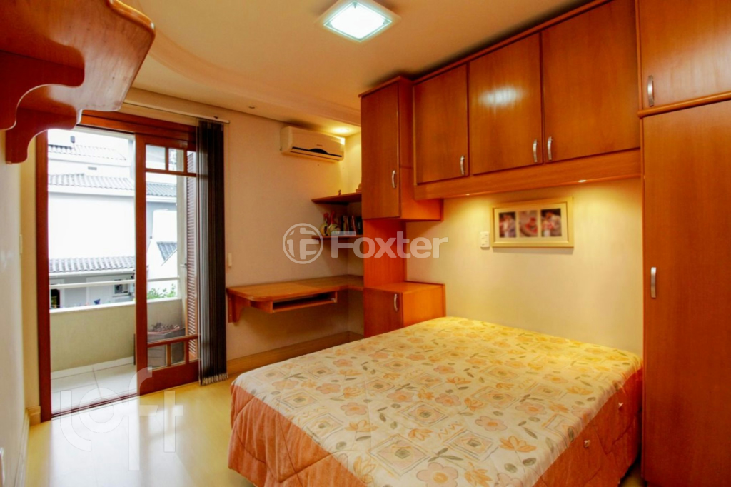 Casa à venda com 3 quartos, 210m² - Foto 25