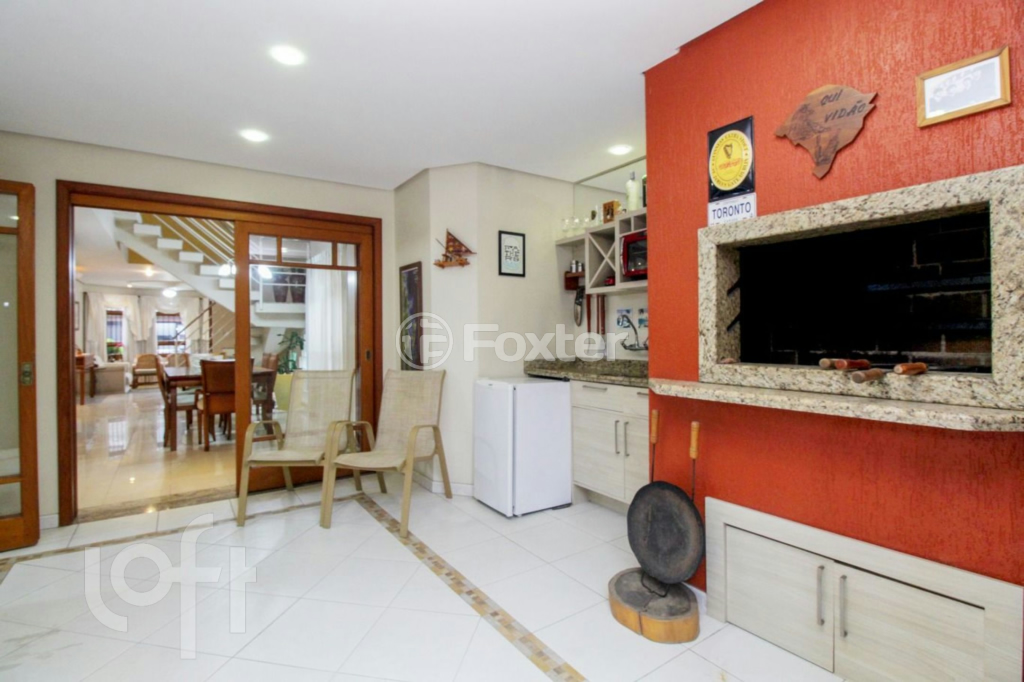Casa à venda com 3 quartos, 210m² - Foto 7