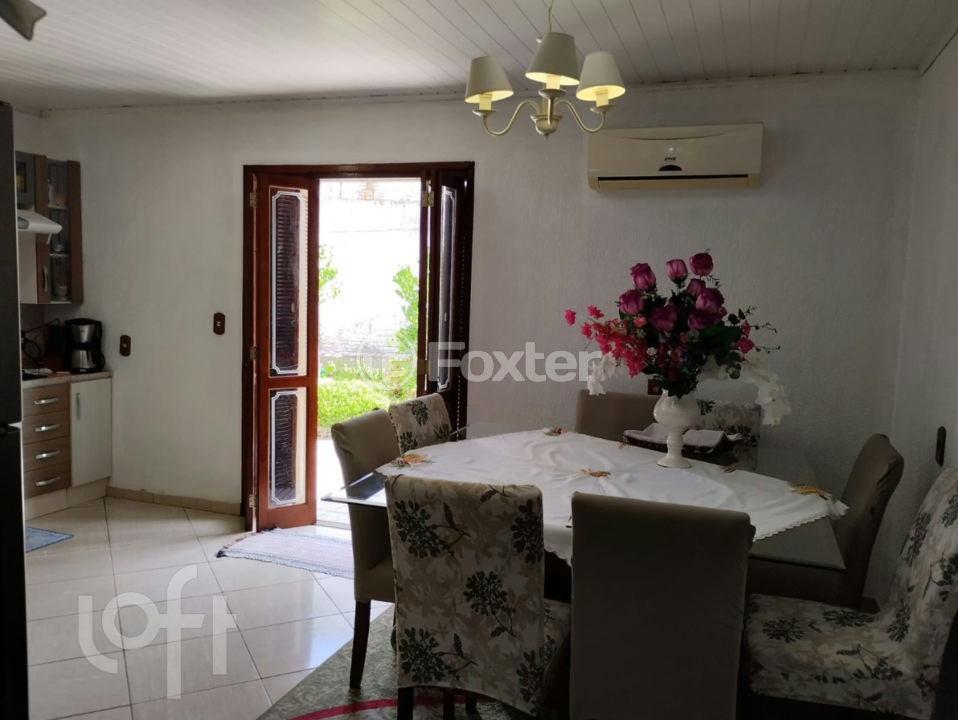 Casa à venda com 2 quartos, 100m² - Foto 3
