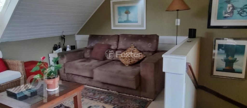 Casa de Condomínio à venda com 4 quartos, 249m² - Foto 2