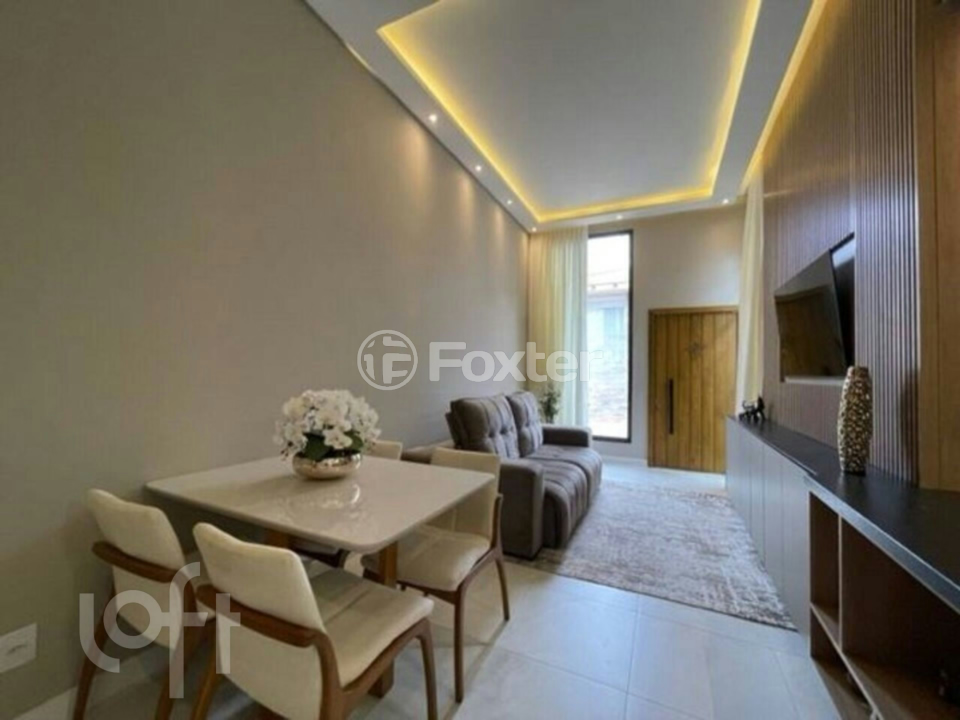 Casa à venda com 2 quartos, 160m² - Foto 1