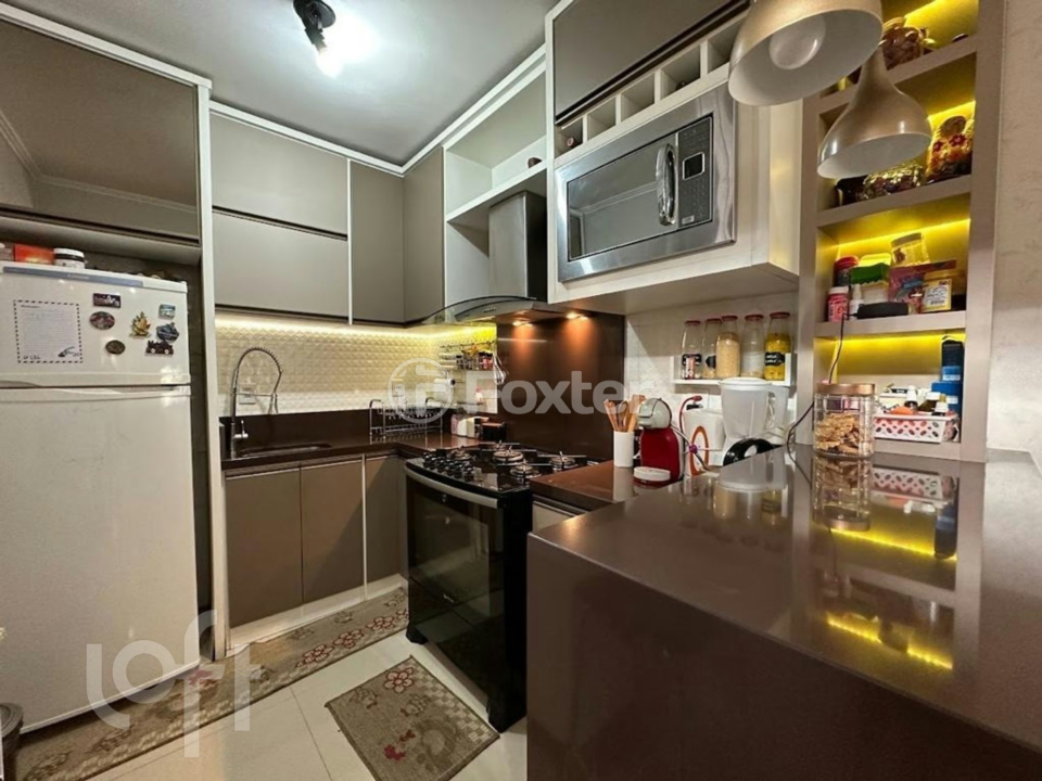 Casa à venda com 2 quartos, 75m² - Foto 4
