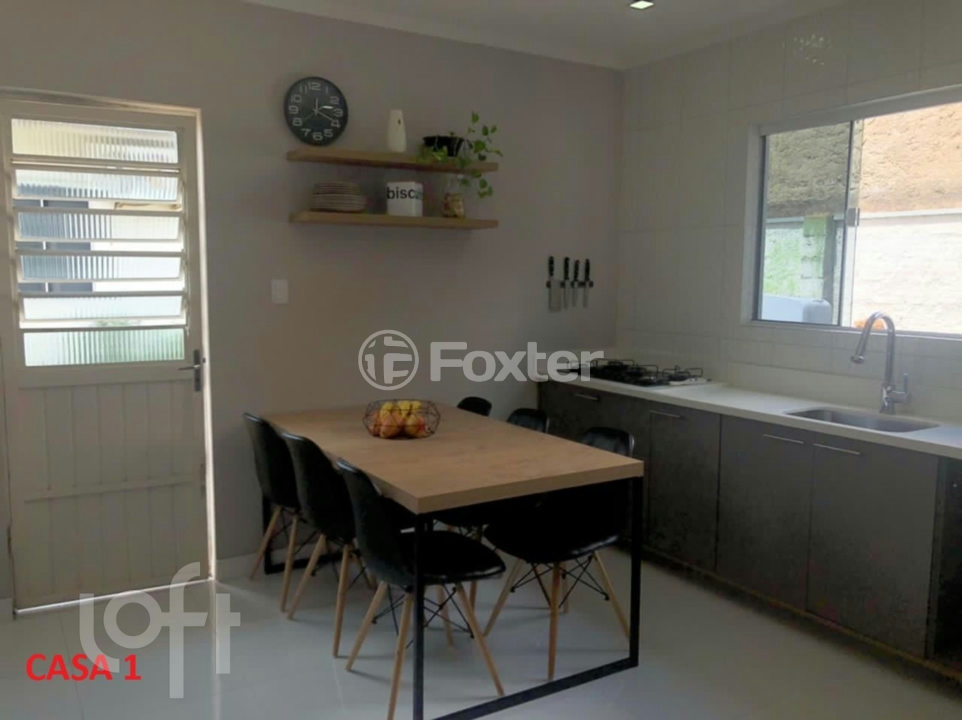 Casa à venda com 4 quartos, 160m² - Foto 2