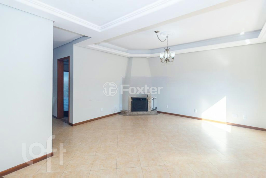 Casa à venda com 3 quartos, 204m² - Foto 1
