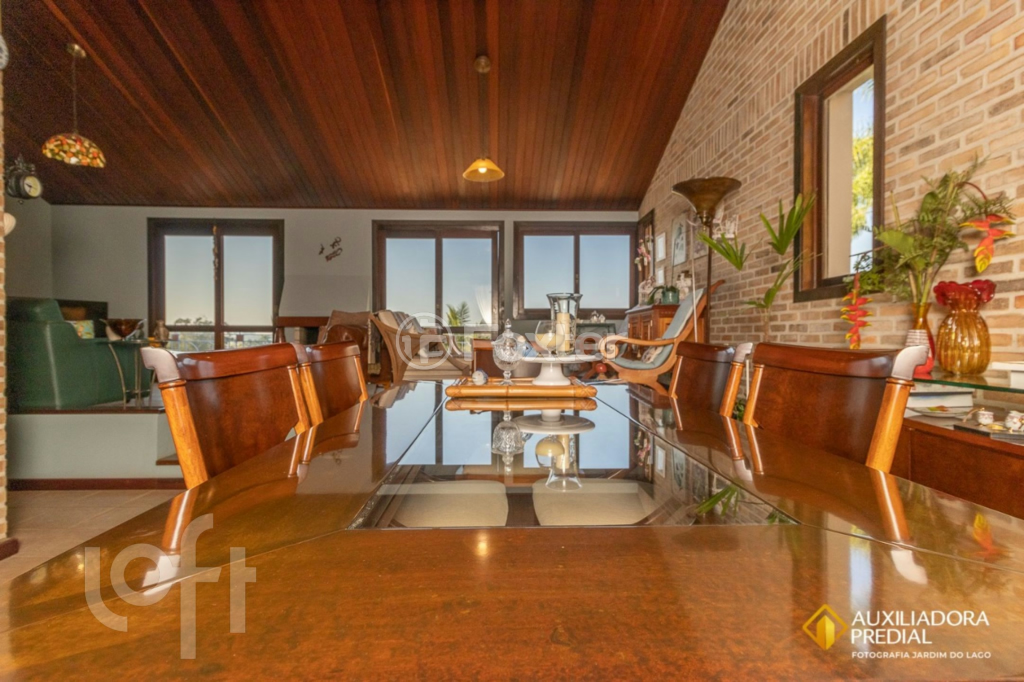 Casa de Condomínio à venda com 3 quartos, 240m² - Foto 5