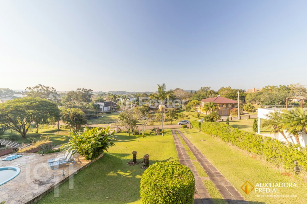 Casa de Condomínio à venda com 3 quartos, 240m² - Foto 24