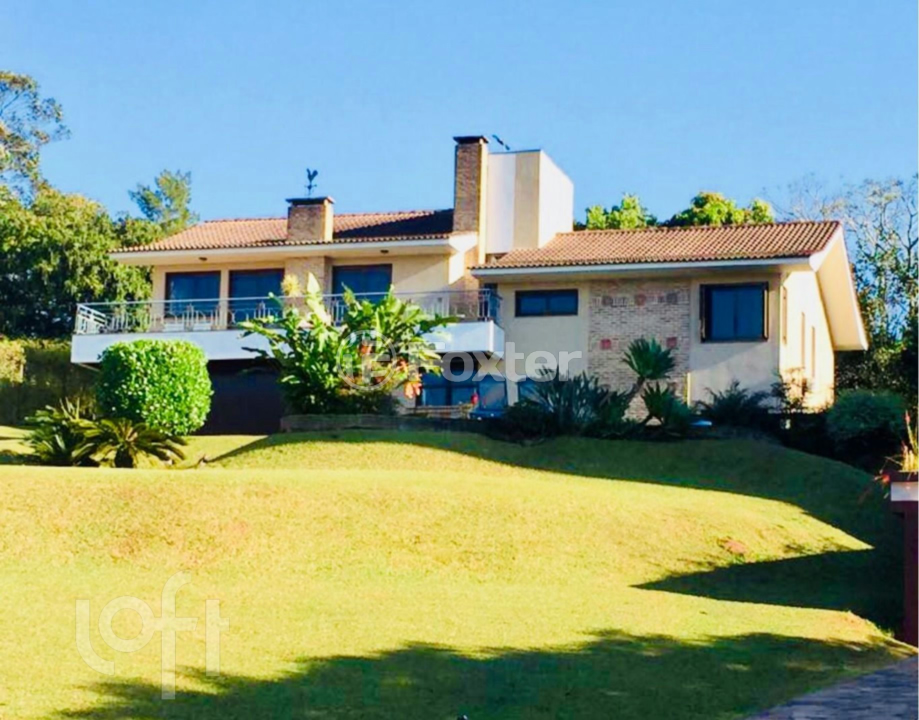 Casa de Condomínio à venda com 3 quartos, 240m² - Foto 2