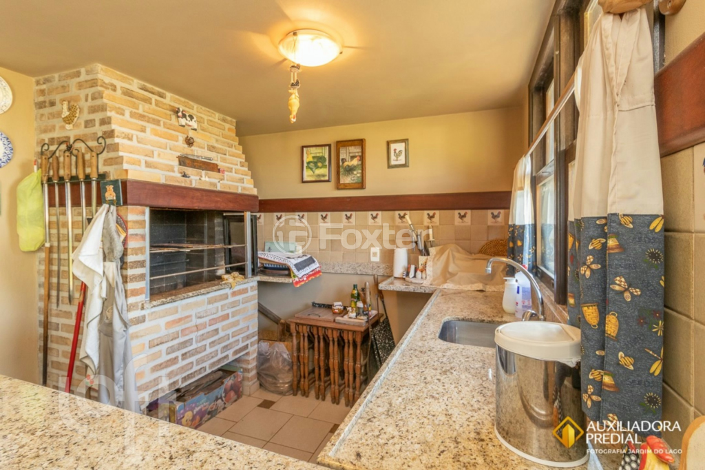 Casa de Condomínio à venda com 3 quartos, 240m² - Foto 19