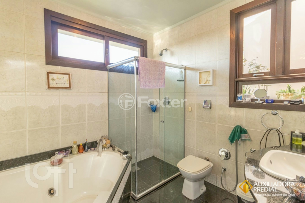 Casa de Condomínio à venda com 3 quartos, 240m² - Foto 17