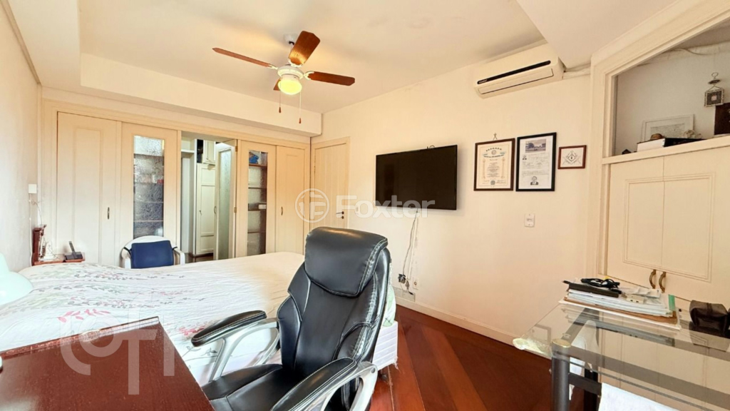 Casa de Condomínio à venda com 3 quartos, 331m² - Foto 9