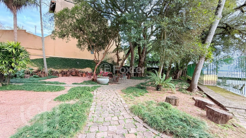 Casa de Condomínio à venda com 3 quartos, 331m² - Foto 60