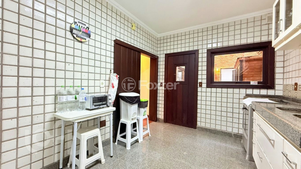Casa de Condomínio à venda com 3 quartos, 331m² - Foto 8