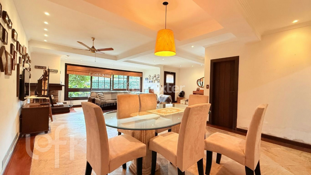 Casa de Condomínio à venda com 3 quartos, 331m² - Foto 5