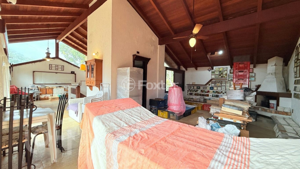 Casa de Condomínio à venda com 3 quartos, 331m² - Foto 26