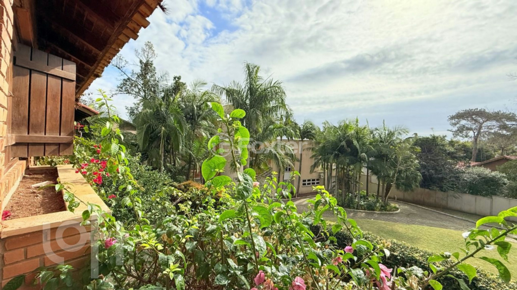 Casa de Condomínio à venda com 3 quartos, 331m² - Foto 58