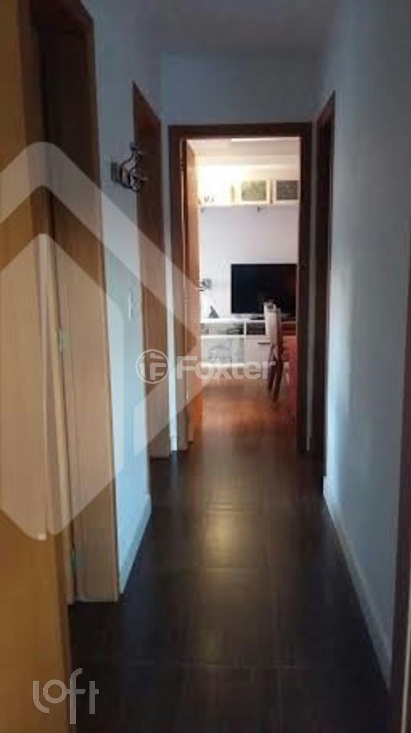 Apartamento à venda com 3 quartos, 74m² - Foto 2