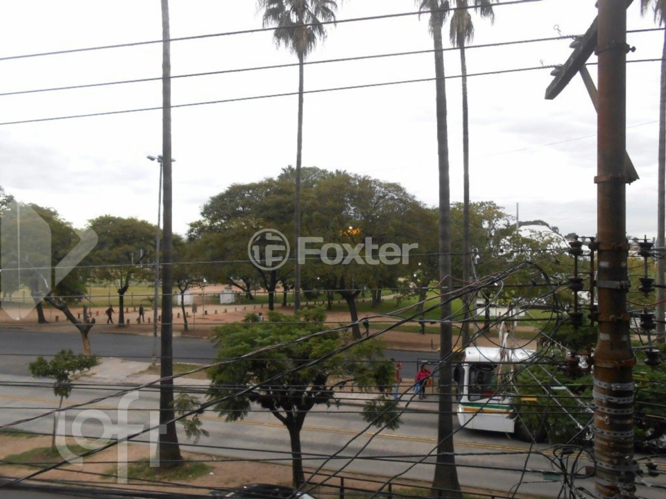 Apartamento à venda com 3 quartos, 132m² - Foto 2