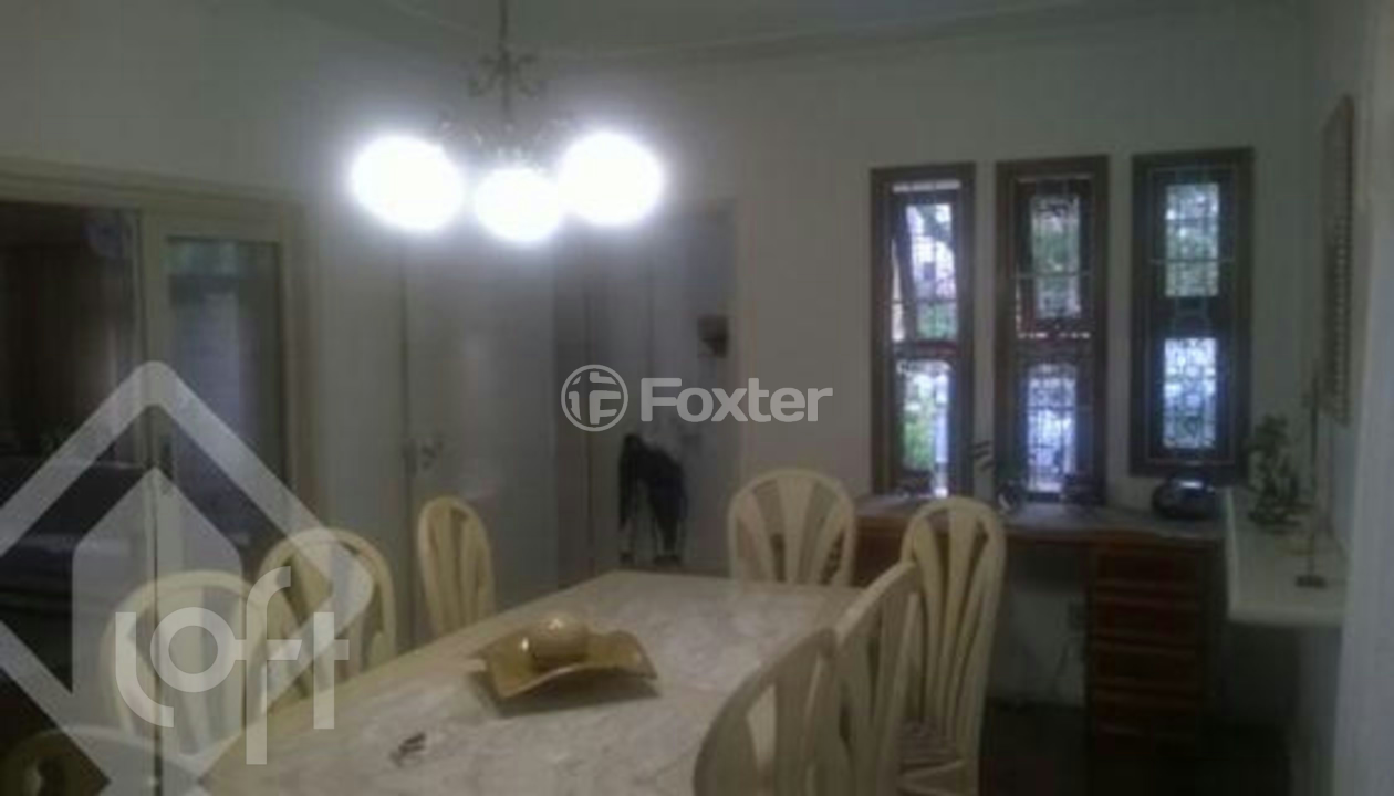 Casa à venda com 3 quartos, 195m² - Foto 2