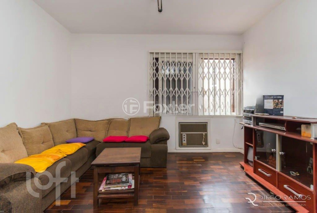 Apartamento à venda com 3 quartos, 95m² - Foto 2
