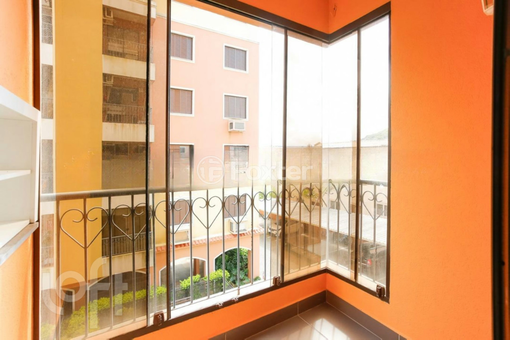 Apartamento à venda com 3 quartos, 67m² - Foto 2