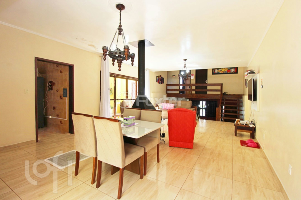 Casa à venda com 3 quartos, 246m² - Foto 9