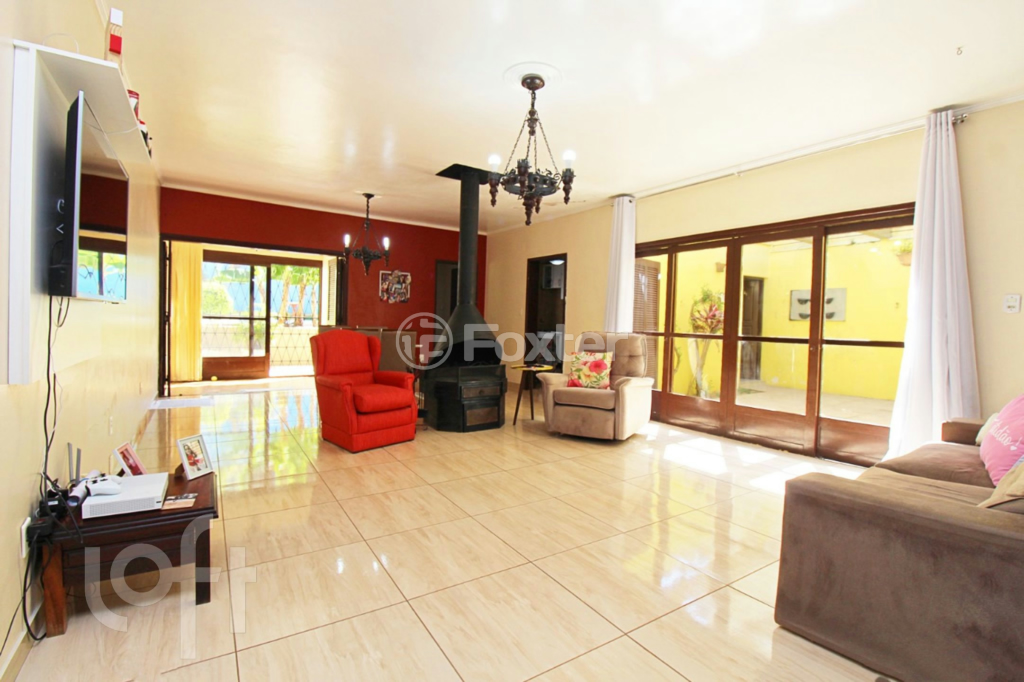Casa à venda com 3 quartos, 246m² - Foto 6