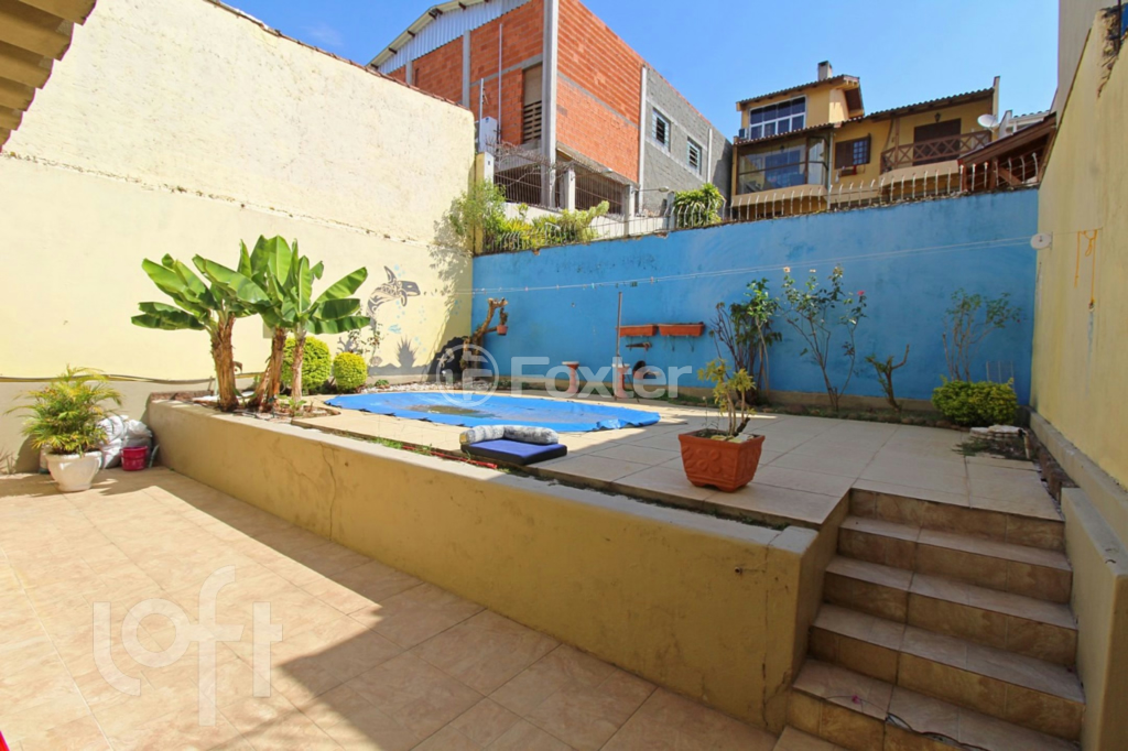 Casa à venda com 3 quartos, 246m² - Foto 4