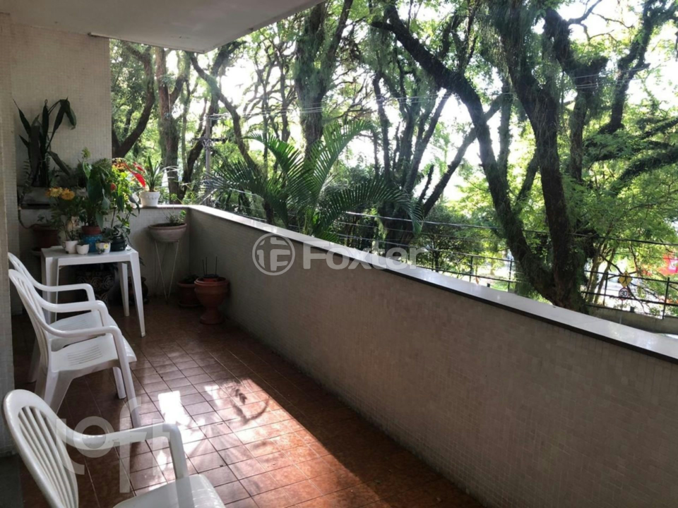Apartamento à venda com 3 quartos, 193m² - Foto 2