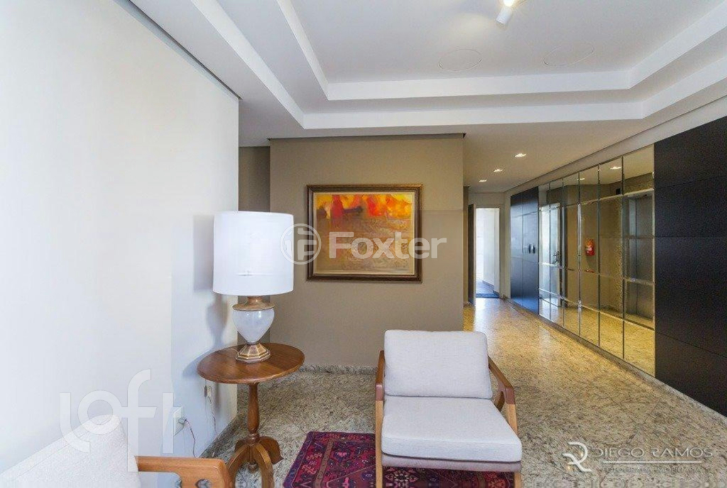 Apartamento à venda com 3 quartos, 148m² - Foto 2