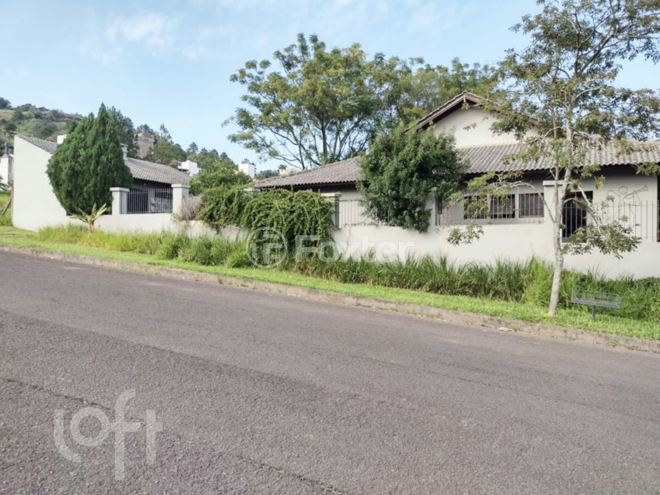 Casa à venda com 3 quartos, 136m² - Foto 13