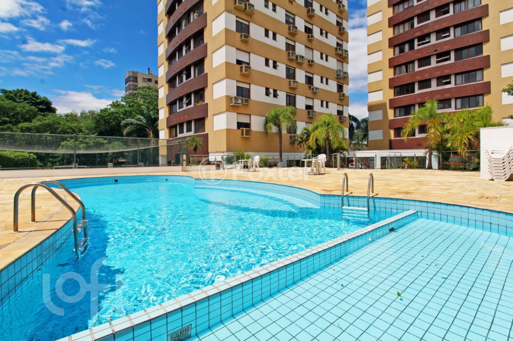 Apartamento à venda com 2 quartos, 70m² - Foto 6