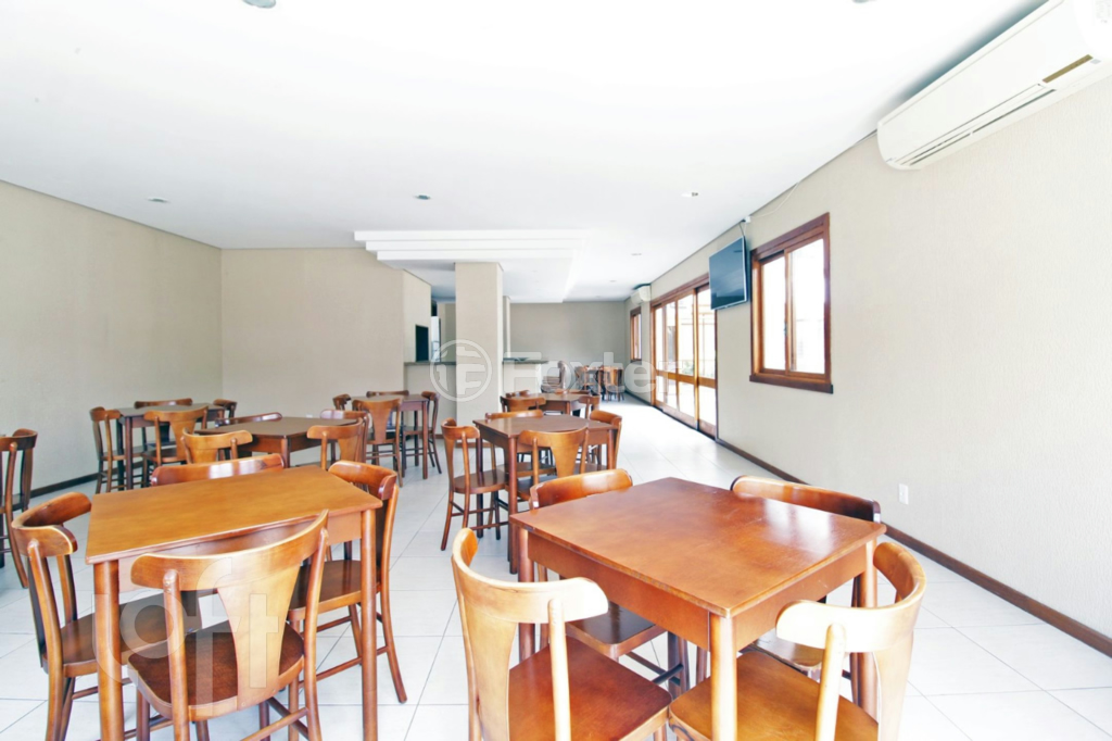 Apartamento à venda com 2 quartos, 70m² - Foto 37