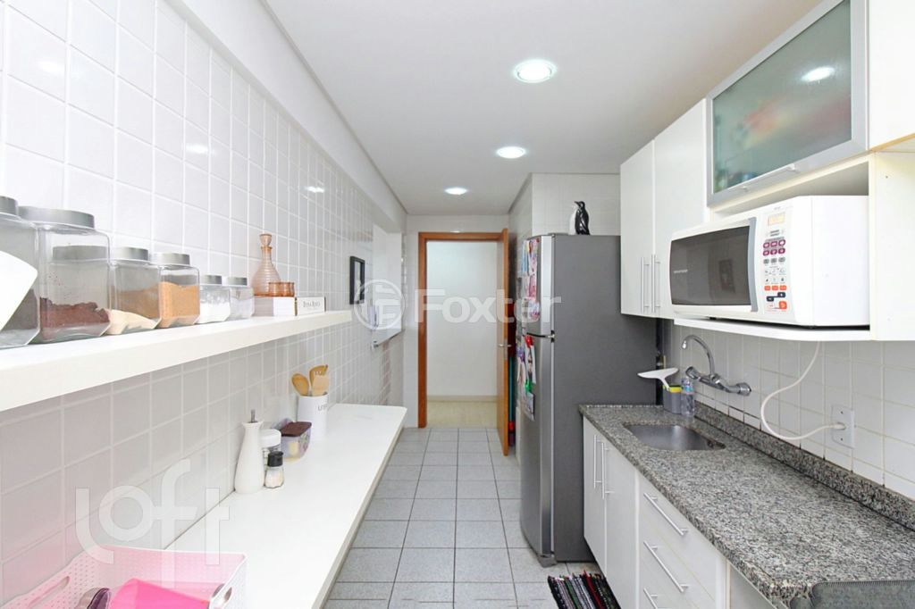 Apartamento à venda com 2 quartos, 70m² - Foto 14