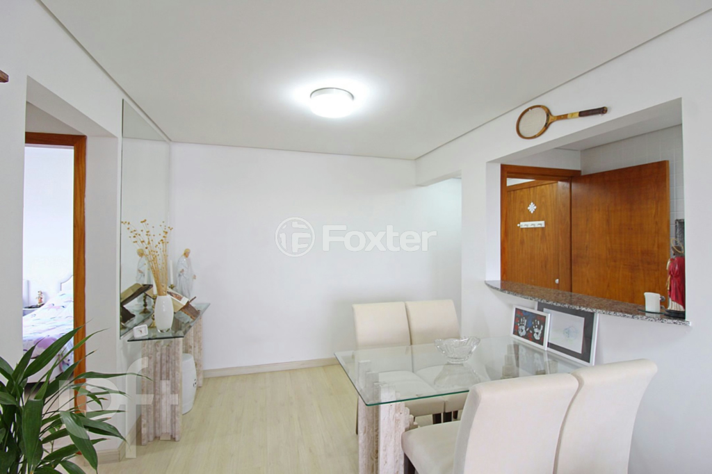 Apartamento à venda com 2 quartos, 70m² - Foto 5