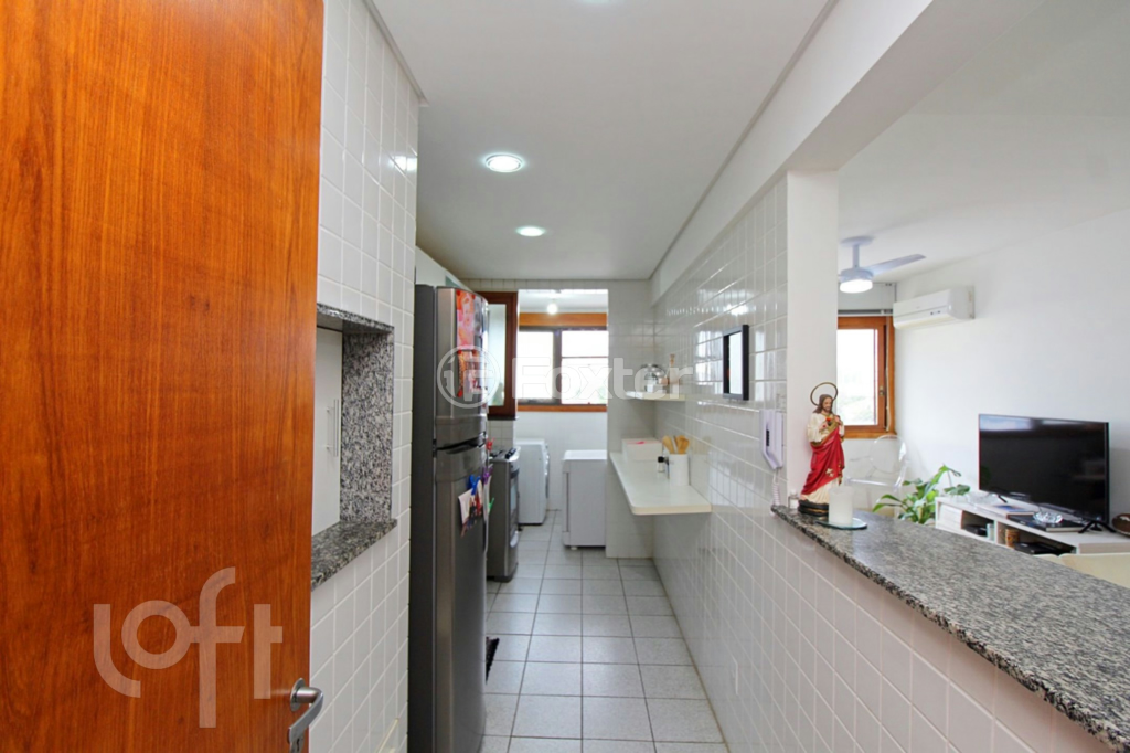 Apartamento à venda com 2 quartos, 70m² - Foto 10