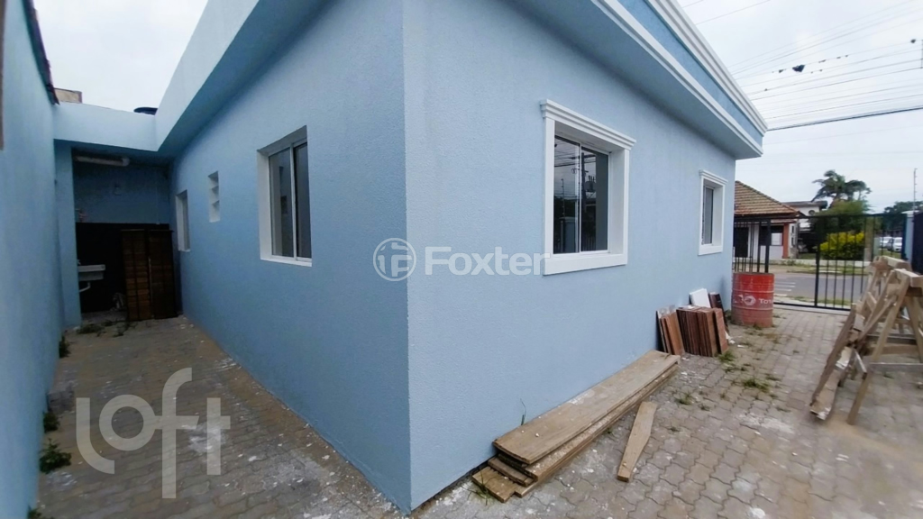 Casa à venda com 2 quartos, 70m² - Foto 4