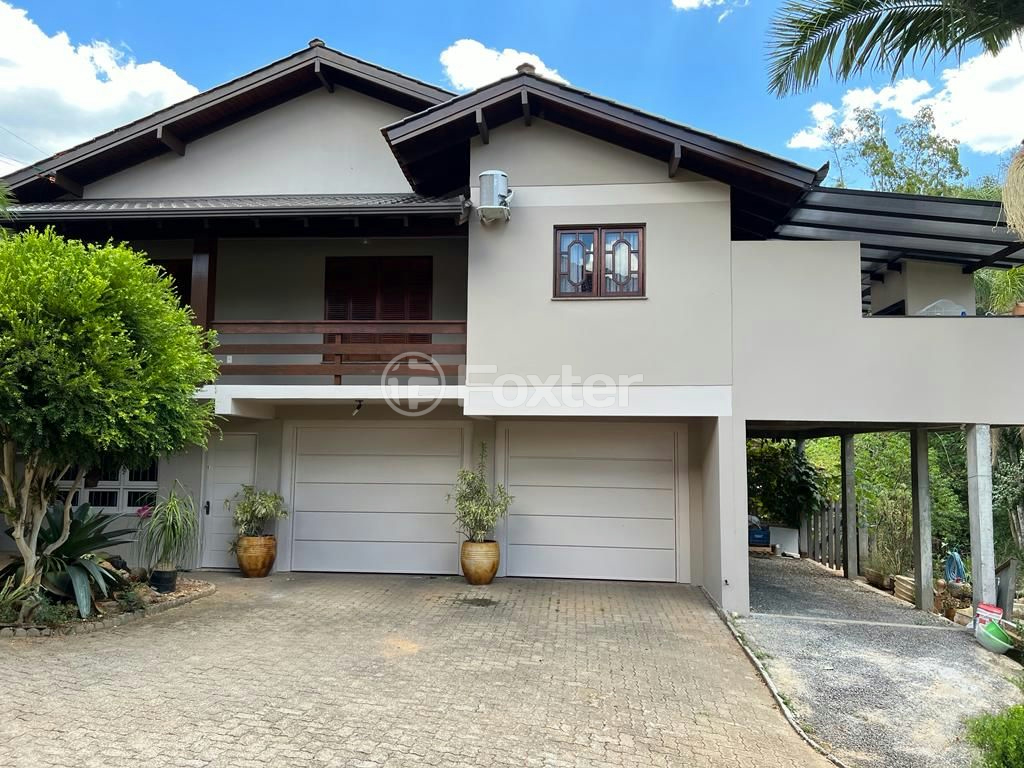 Casa à venda com 4 quartos, 425m² - Foto 2
