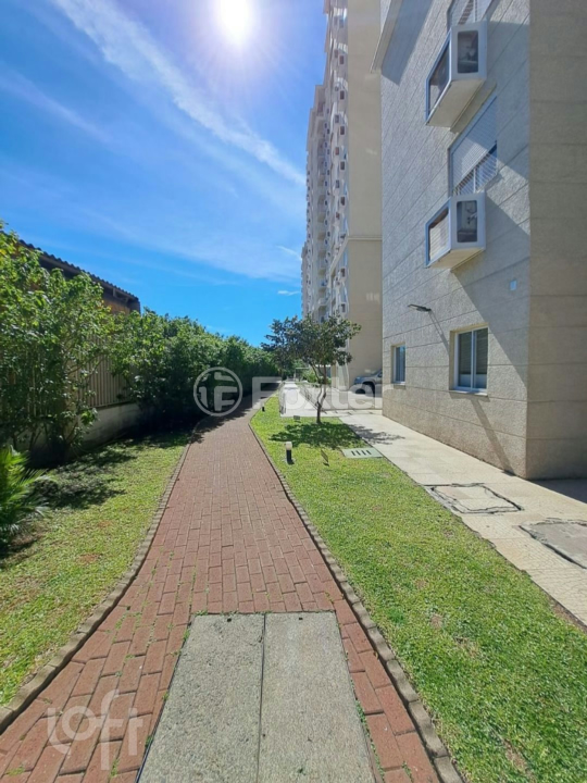 Apartamento à venda com 3 quartos, 51m² - Foto 31