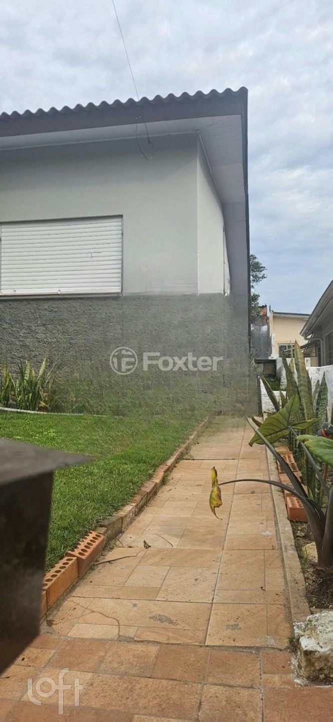 Casa à venda com 2 quartos, 120m² - Foto 1