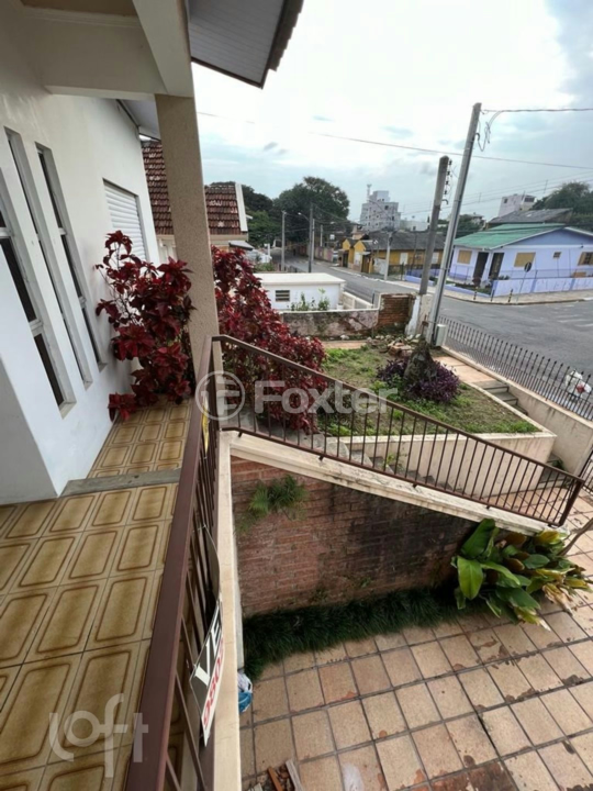 Casa à venda com 2 quartos, 120m² - Foto 4