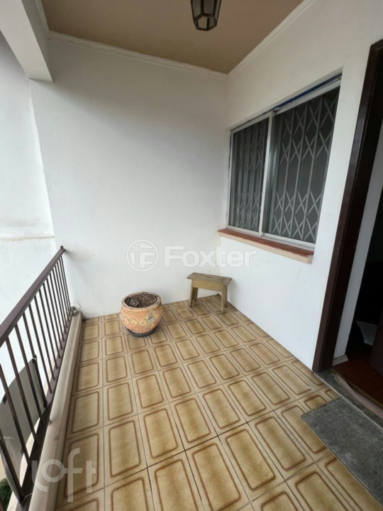 Casa à venda com 2 quartos, 120m² - Foto 1