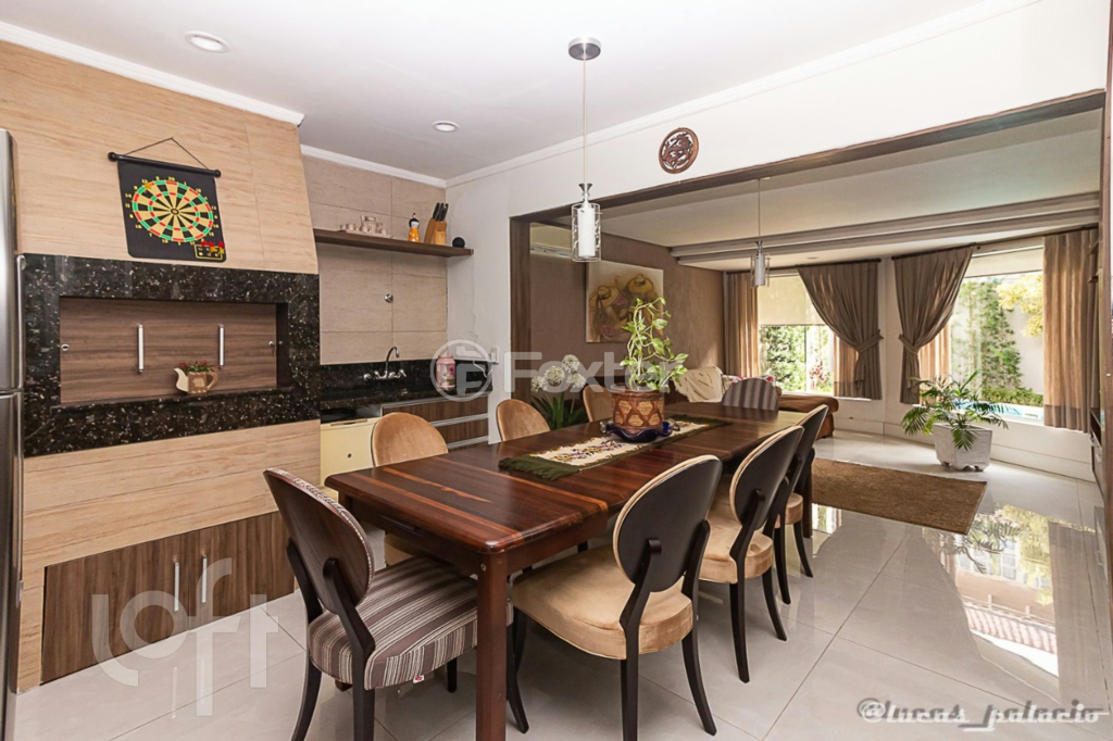 Casa à venda com 4 quartos, 391m² - Foto 2