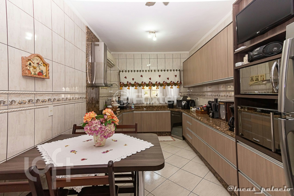 Casa à venda com 4 quartos, 391m² - Foto 13