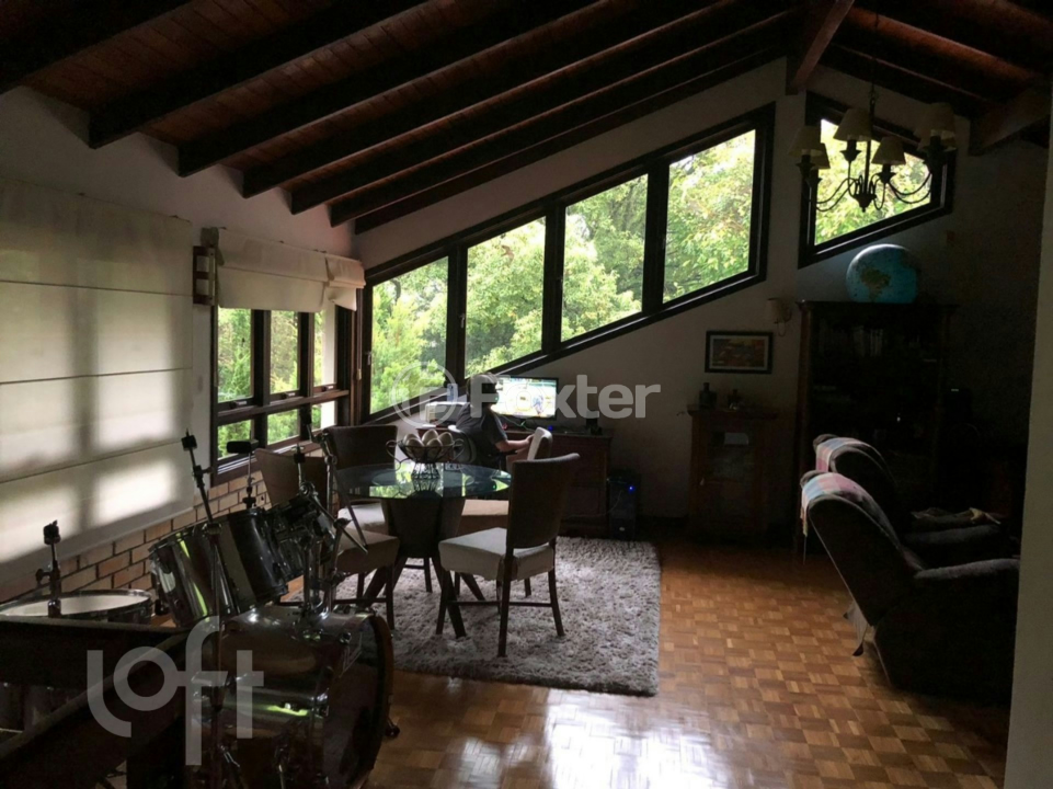 Casa à venda com 4 quartos, 380m² - Foto 18
