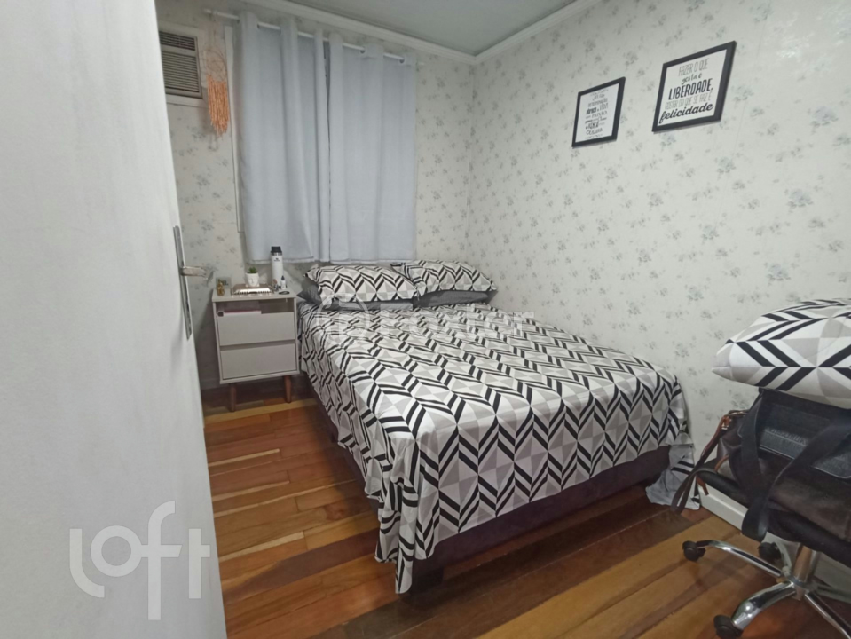 Casa à venda com 2 quartos, 242m² - Foto 9