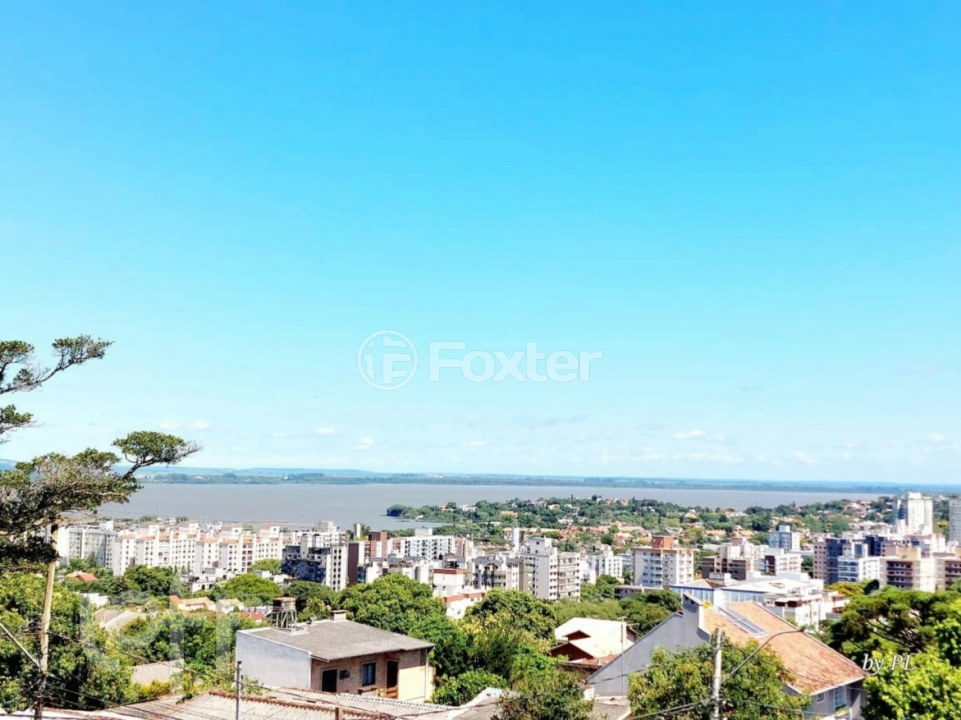 Casa à venda com 3 quartos, 96m² - Foto 2