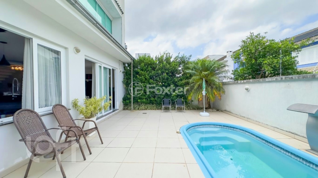 Casa à venda com 3 quartos, 300m² - Foto 14