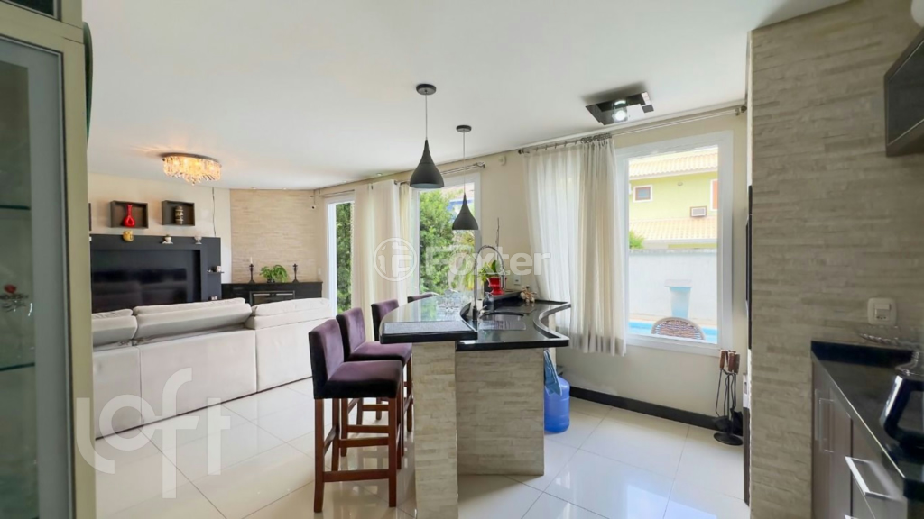 Casa à venda com 3 quartos, 300m² - Foto 8