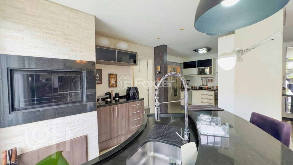 Casa à venda com 3 quartos, 300m² - Foto 4