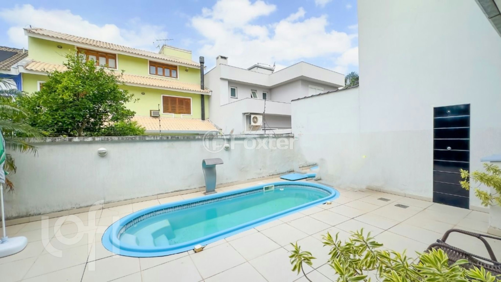 Casa à venda com 3 quartos, 300m² - Foto 13